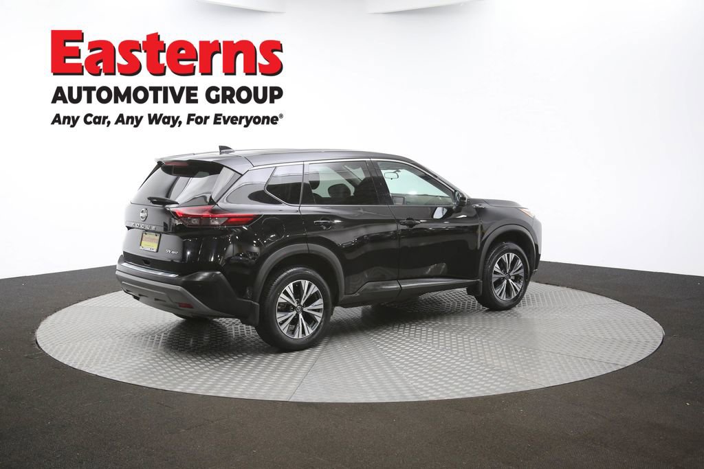 Used 2021 Nissan Rogue SV image 39