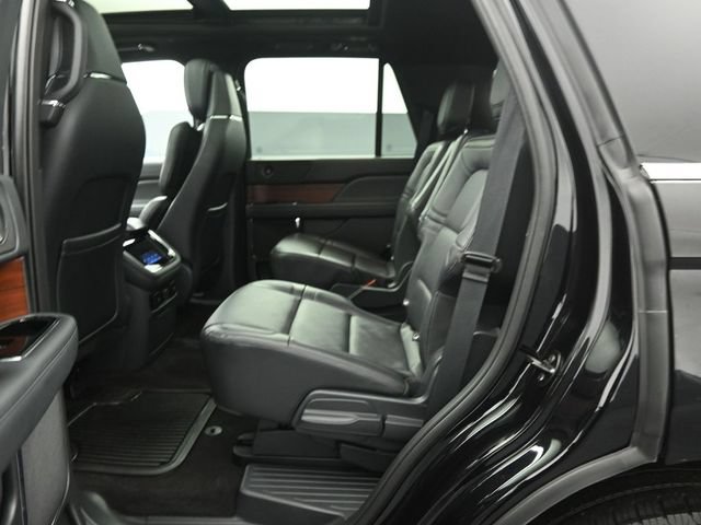 Certified 2023 Lincoln Navigator Reserve AWD/4WD image 22