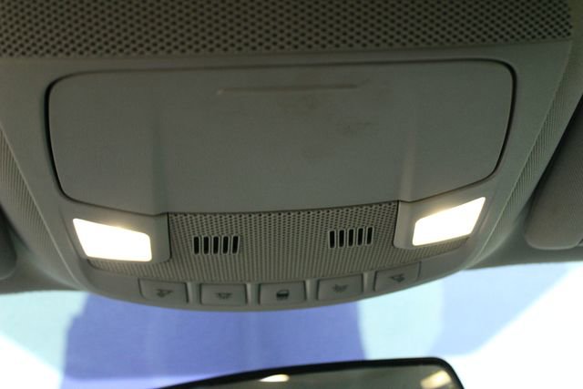 Used 2015 Ford Fusion SE FWD image 19