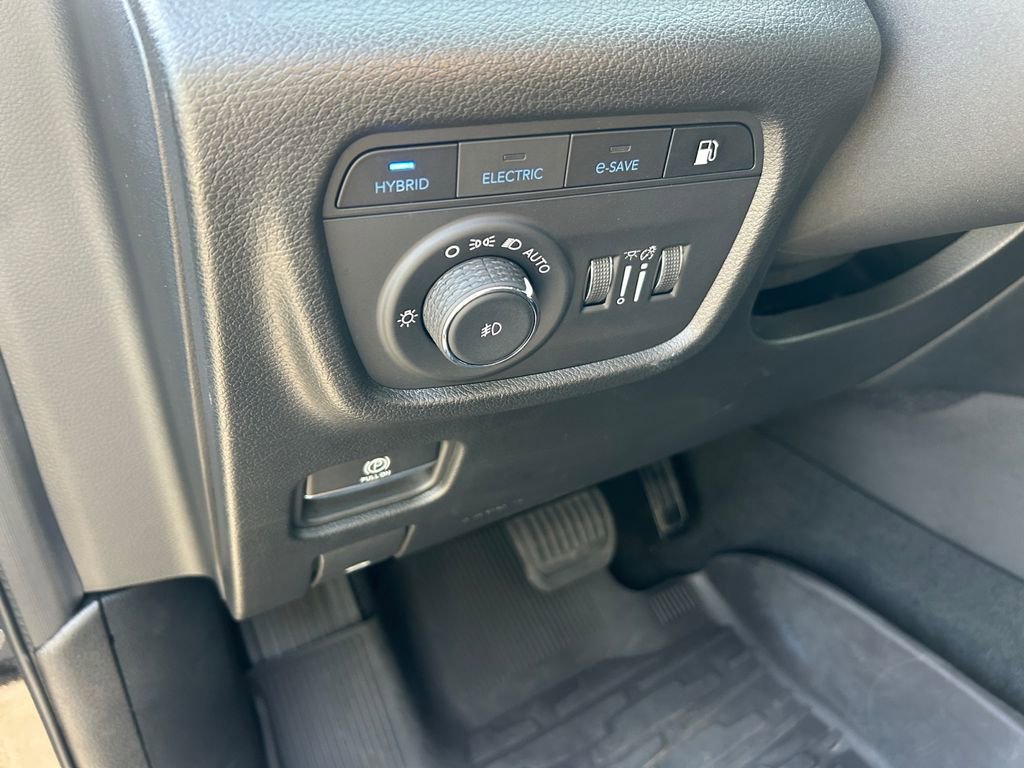 Used 2022 Jeep Grand Cherokee Limited 4xe w/ Luxury Tech Group II AWD/4WD image 21