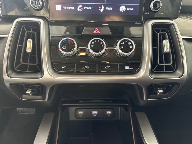 Used 2023 Kia Sorento LX image 23