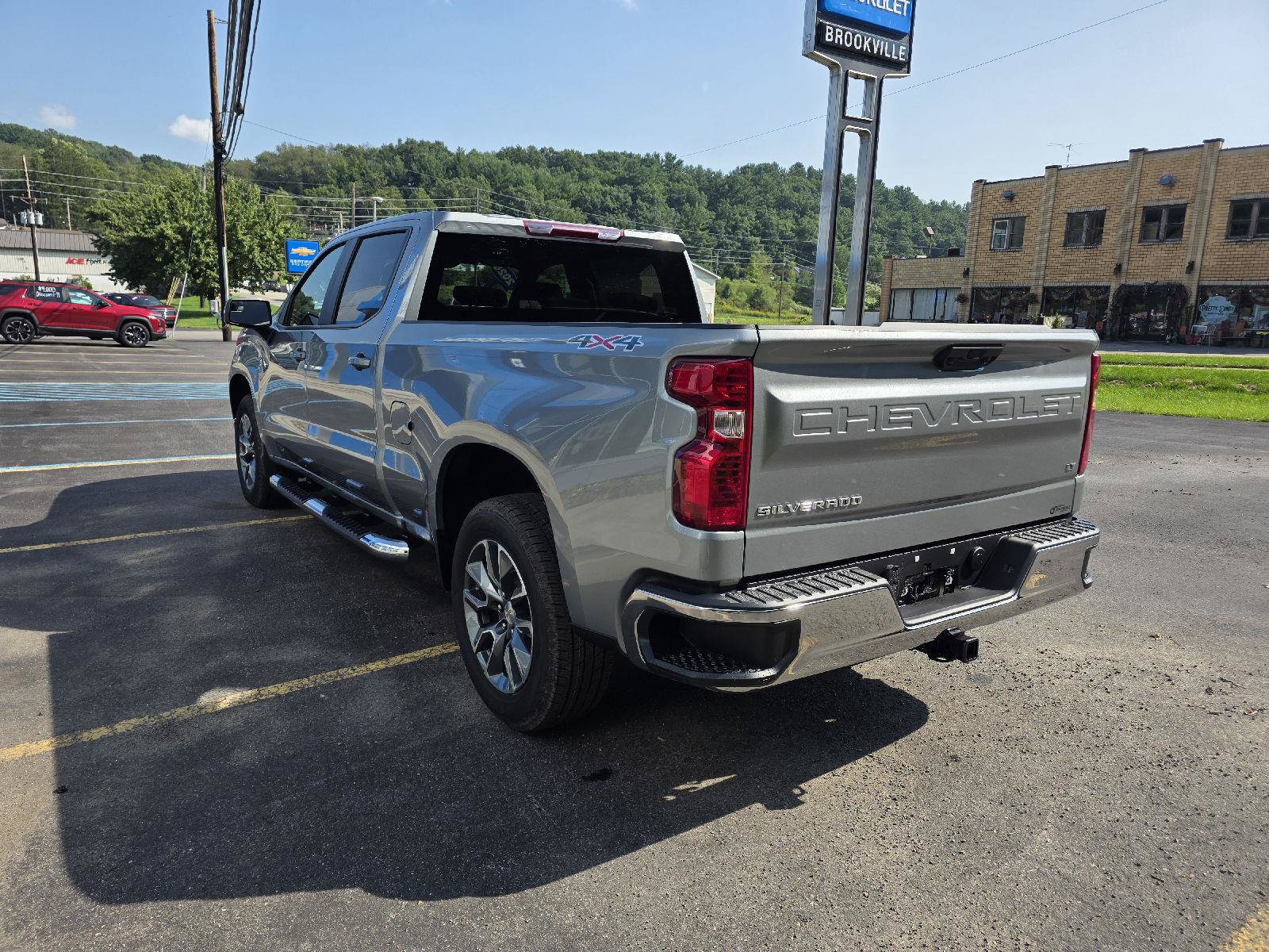 New 2026 Chevrolet Silverado 1500 LT w/ LPO, Liner Protection Package AWD/4WD image 11