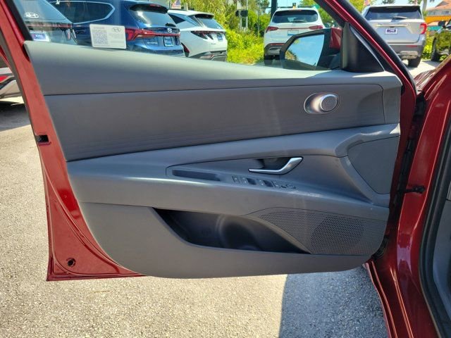 Certified 2024 Hyundai Elantra SEL FWD image 16