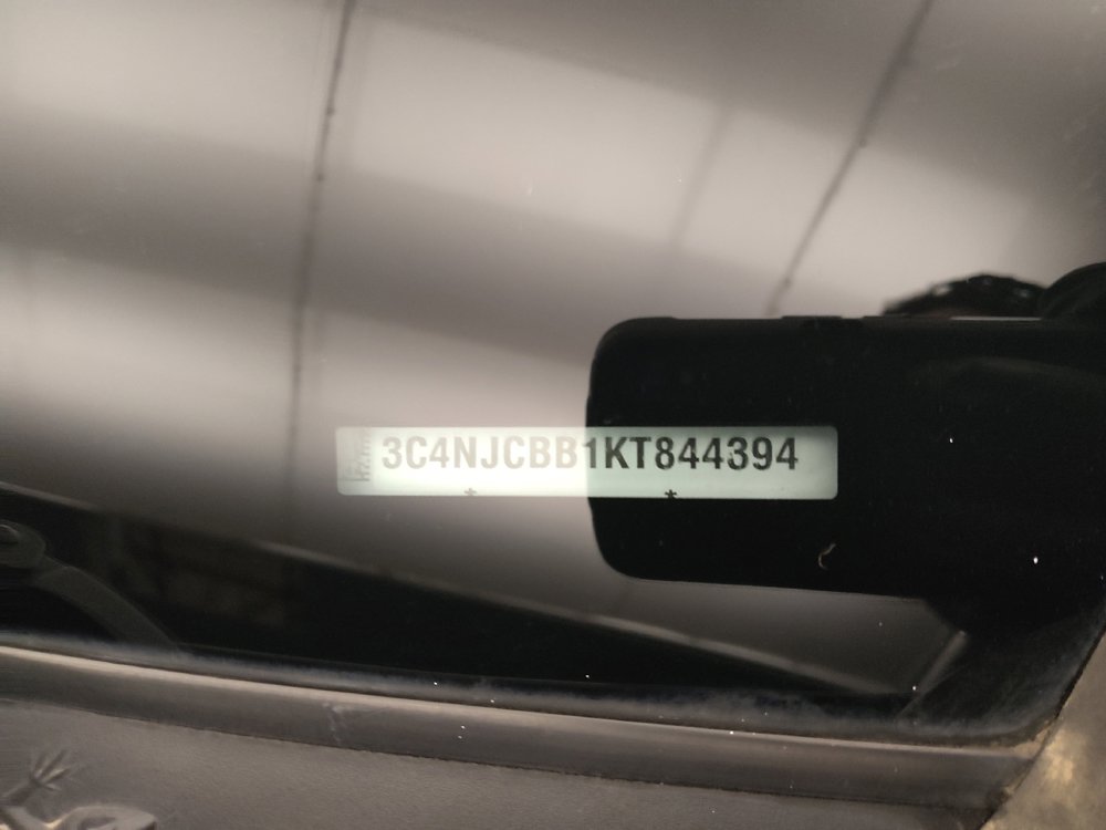 Used 2019 Jeep Compass Altitude image 33