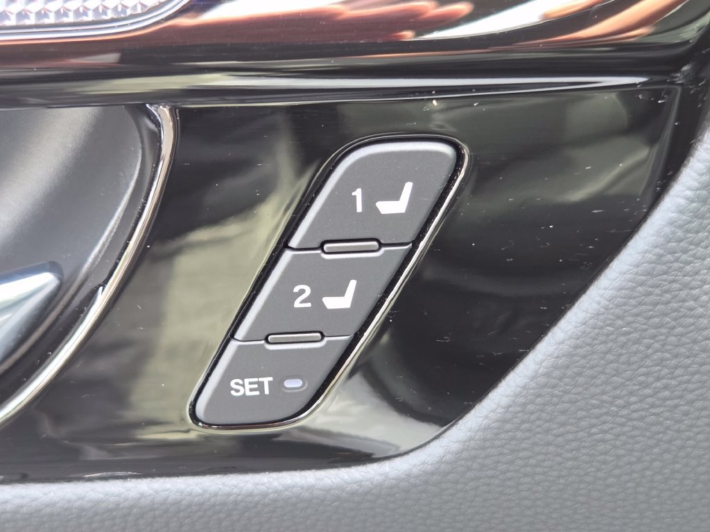 Used 2026 Honda CR-V EX-L image 10