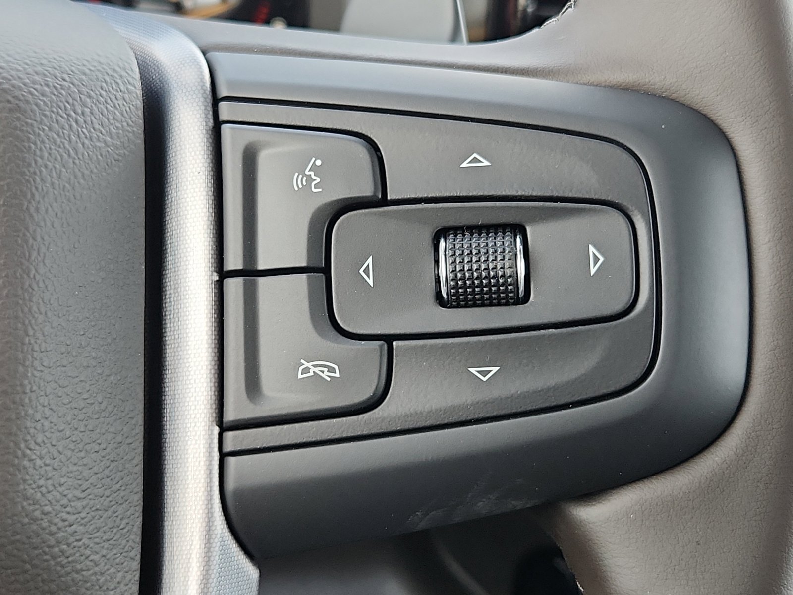 New 2026 GMC Sierra 1500 SLT image 15