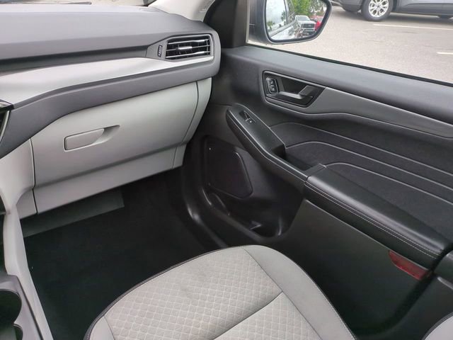 Used 2023 Ford Escape Active image 17