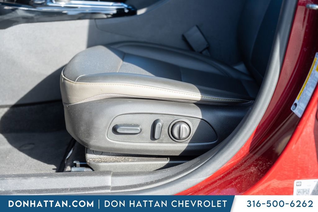 Used 2024 Chevrolet Trax ACTIV w/ Driver Confidence Package image 19