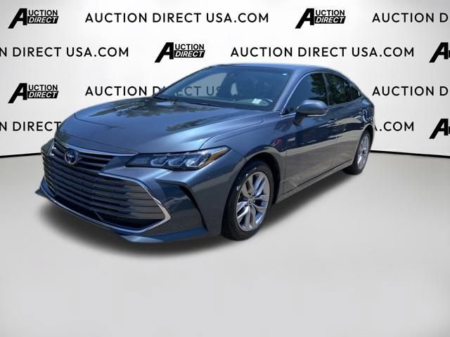 Used 2021 Toyota Avalon XLE w/ Moonroof Package