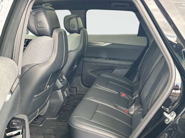 New 2027 Cadillac Optiq Sport w/ LPO, Floor Liner Package AWD/4WD image 11