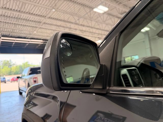 Used 2018 GMC Sierra 1500 SLT AWD/4WD image 22