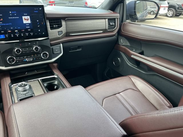 Used 2023 Ford Expedition Limited RWD image 20