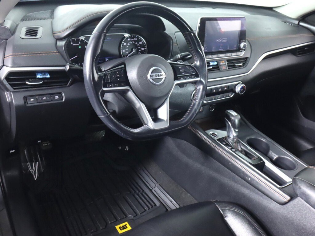 Used 2020 Nissan Altima 2.5 SR FWD image 9