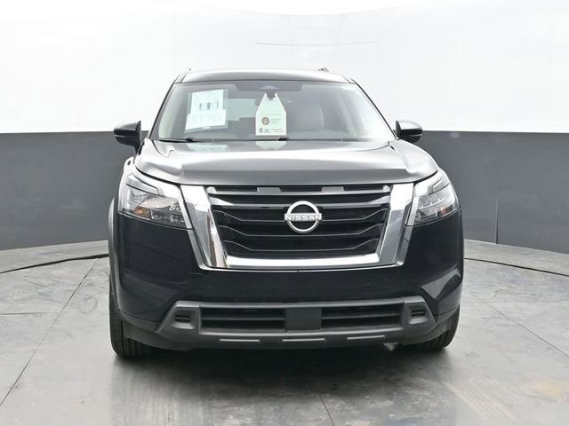 Used 2025 Nissan Pathfinder SV image 8