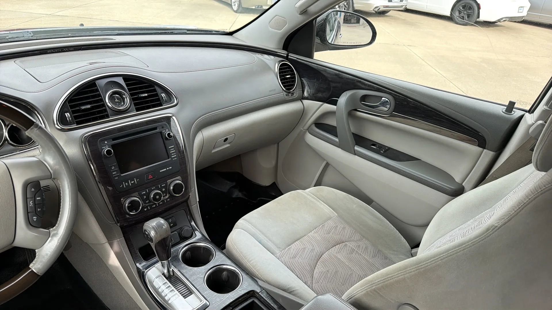 Used 2015 Buick Enclave Convenience FWD image 48
