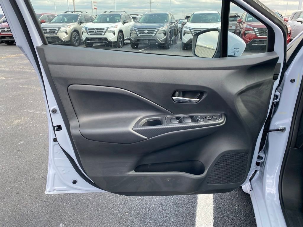 New 2025 Nissan Versa SV w/ Trunk Package image 12