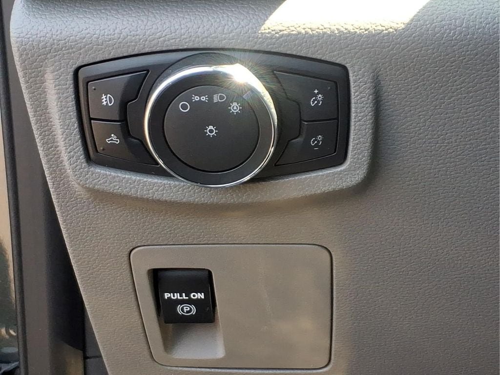Used 2018 Ford F150 XLT RWD image 19