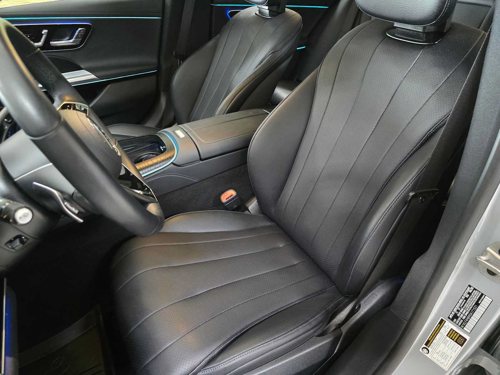 Used 2025 Mercedes-Benz E 350 4MATIC Sedan image 24