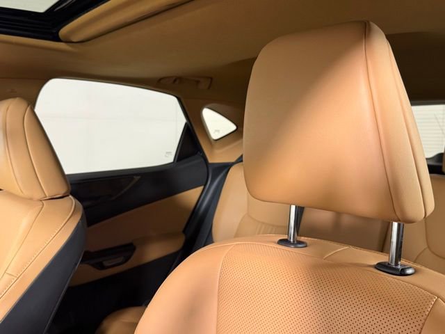 Used 2024 Lexus NX 250 FWD w/ Towing Package (2000 Lbs) image 13