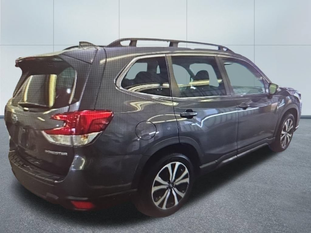 Used 2023 Subaru Forester Limited w/ Popular Package #3 AWD/4WD image 5