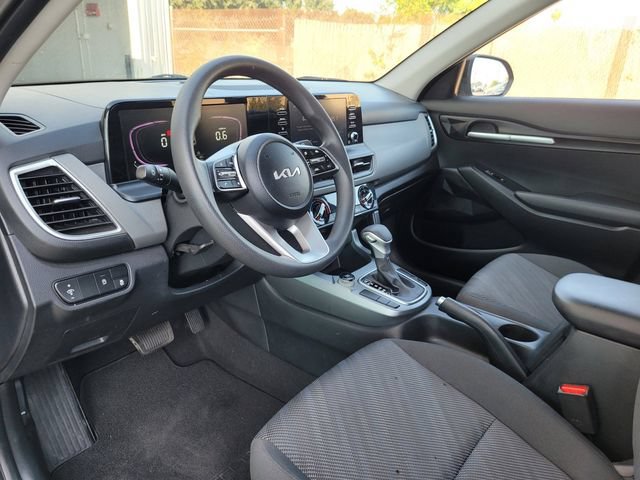 Certified 2026 Kia Seltos LX FWD image 12