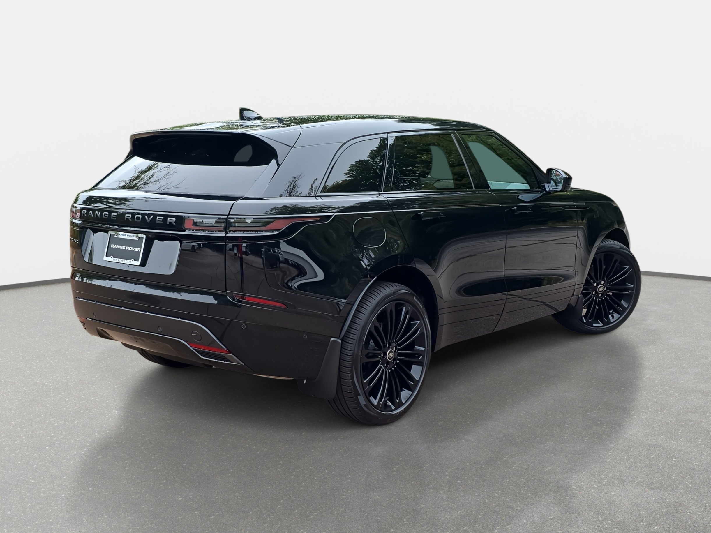 New 2026 Land Rover Range Rover Velar Dynamic SE image 5