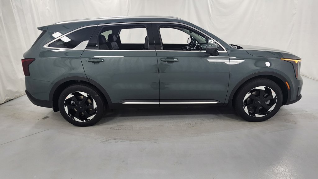 New 2026 Kia Sorento EX AWD/4WD image 2