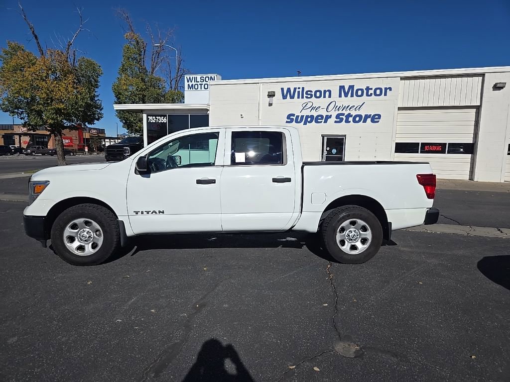 Used 2017 Nissan Titan S image 8