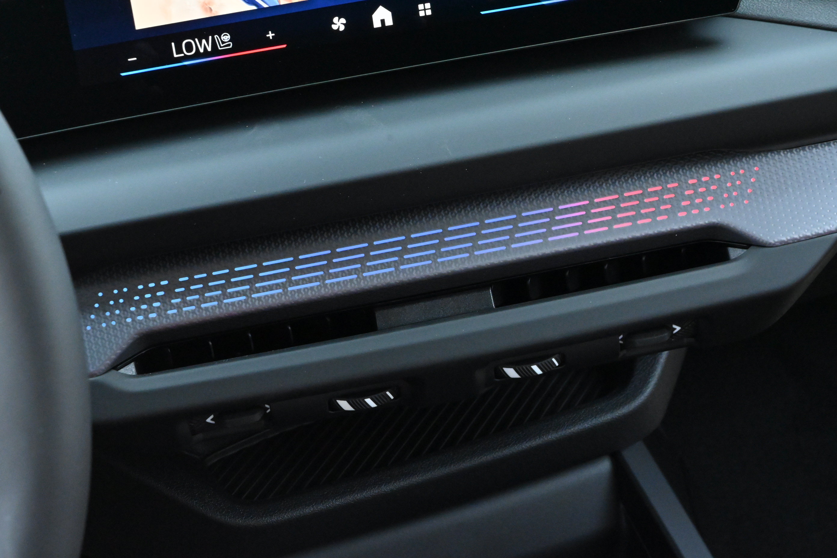 New 2026 BMW 228i w/ Technology Package FWD image 20