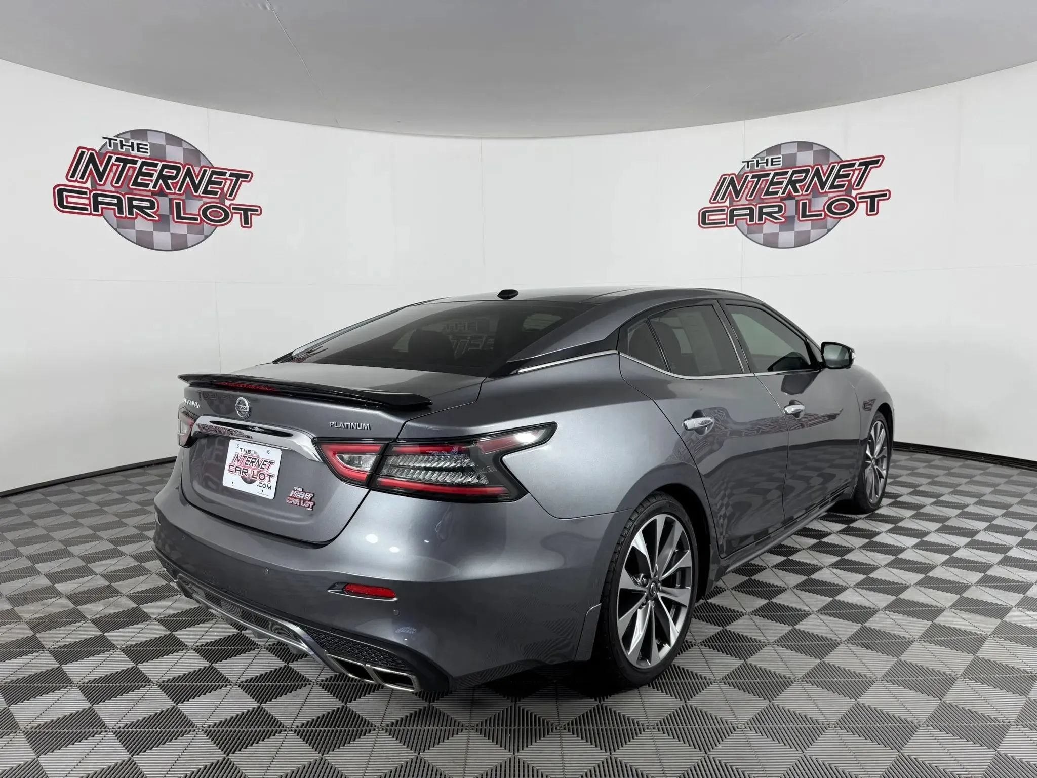 Used 2022 Nissan Maxima Platinum w/ Sport Mat Group FWD image 7