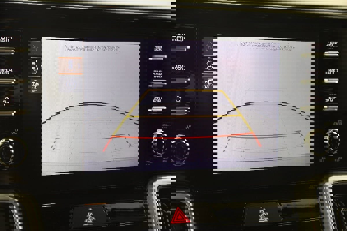 Used 2022 Kia Sorento LX image 8