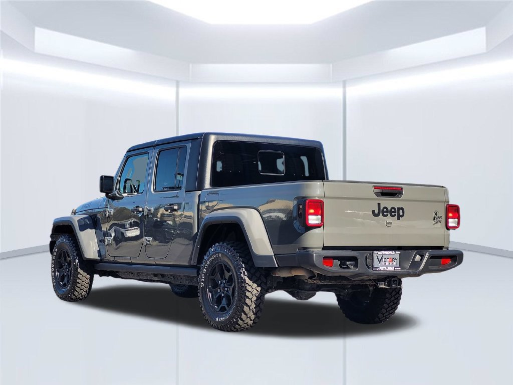 Used 2023 Jeep Gladiator Sport AWD/4WD image 6