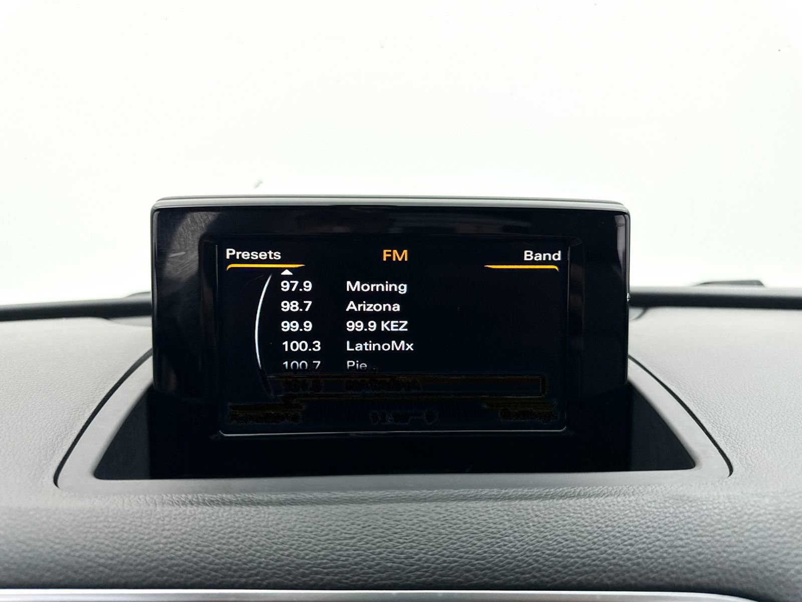 Used 2018 Audi Q3 2.0T Premium FWD image 17