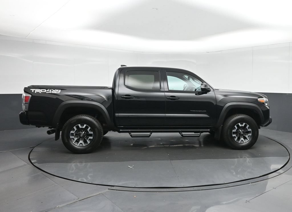 Used 2020 Toyota Tacoma TRD Off-Road w/ Technology Package AWD/4WD image 8