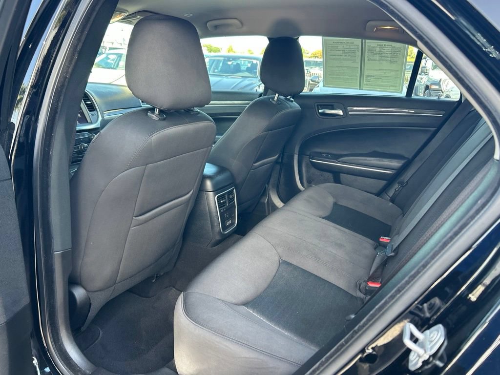 Used 2021 Chrysler 300 Touring w/ Sport Appearance Package RWD image 28