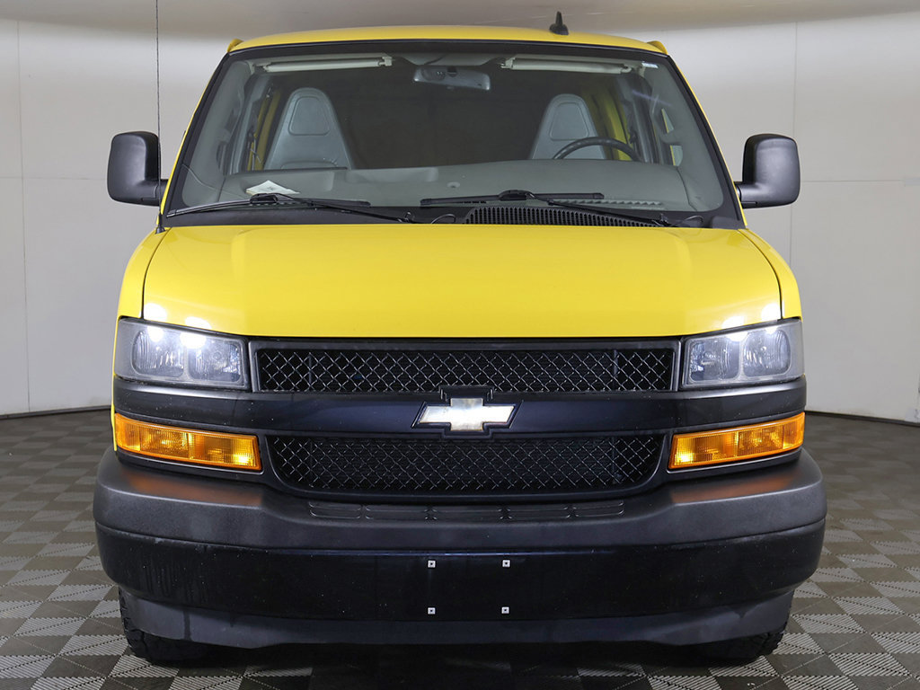 Used 2023 Chevrolet Express 2500 RWD image 7