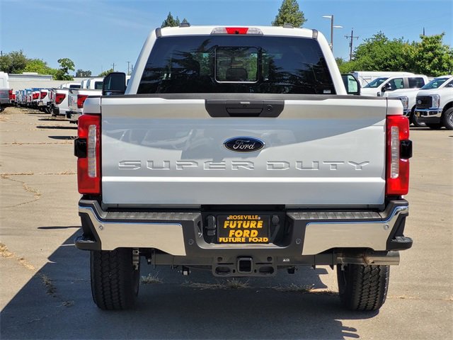 New 2026 Ford F250 XL w/ FX4 Off-Road Package image 5