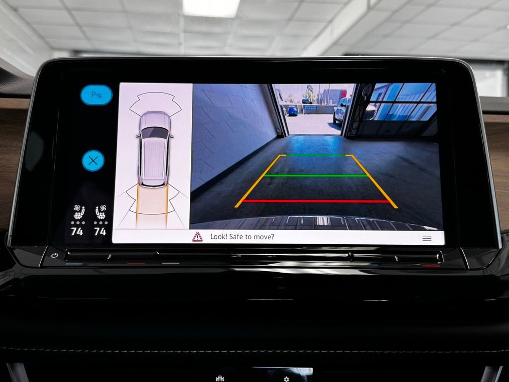 Used 2024 Volkswagen Atlas SE w/ Black Wheel Package image 19