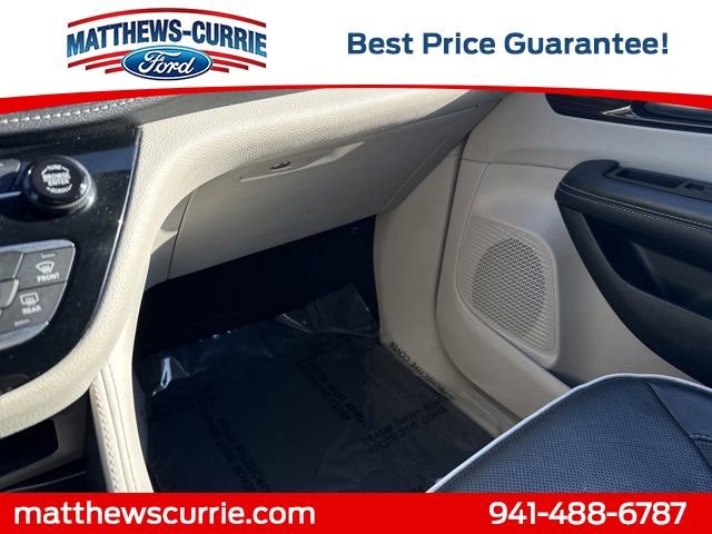 Used 2023 Chrysler Pacifica Limited image 25