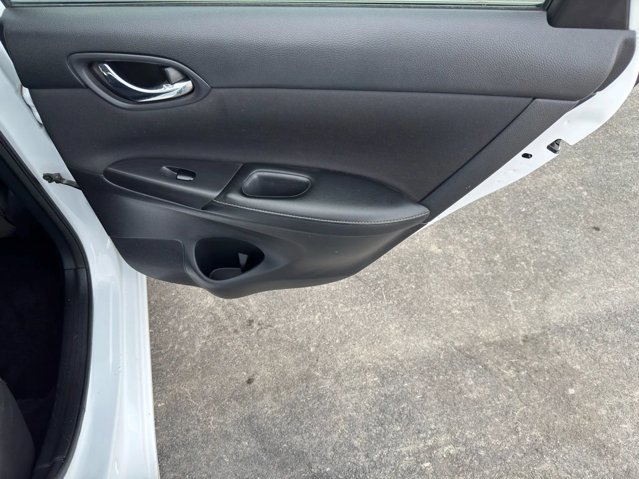 Used 2018 Nissan Sentra S image 10