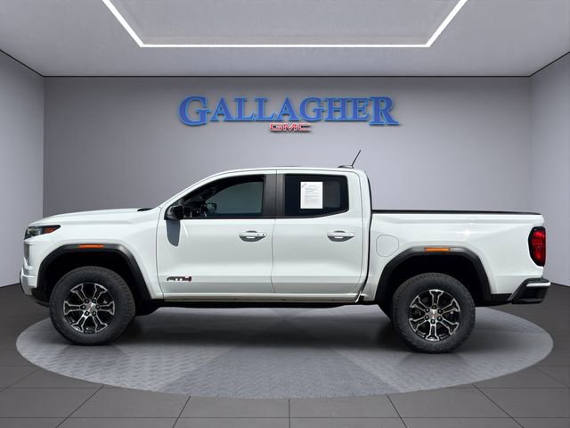 Certified 2024 GMC Canyon AT4 w/ AT4 Premium Package AWD/4WD image 9