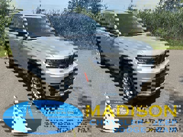 Certified 2021 Jeep Grand Cherokee L Laredo w/ Luxury Tech Group I