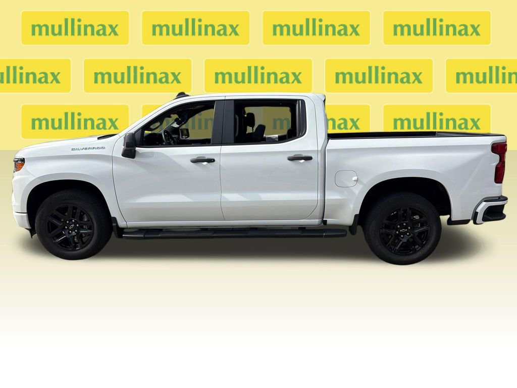 Used 2023 Chevrolet Silverado 1500 Custom RWD image 10