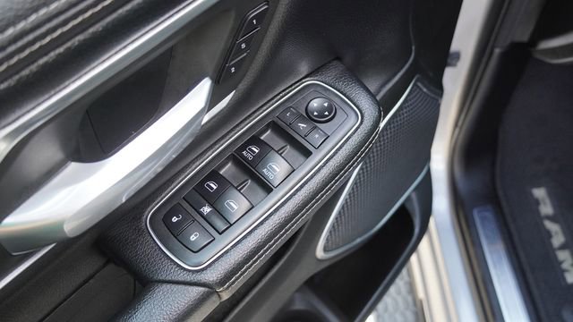 Used 2019 RAM 1500 Laramie image 22