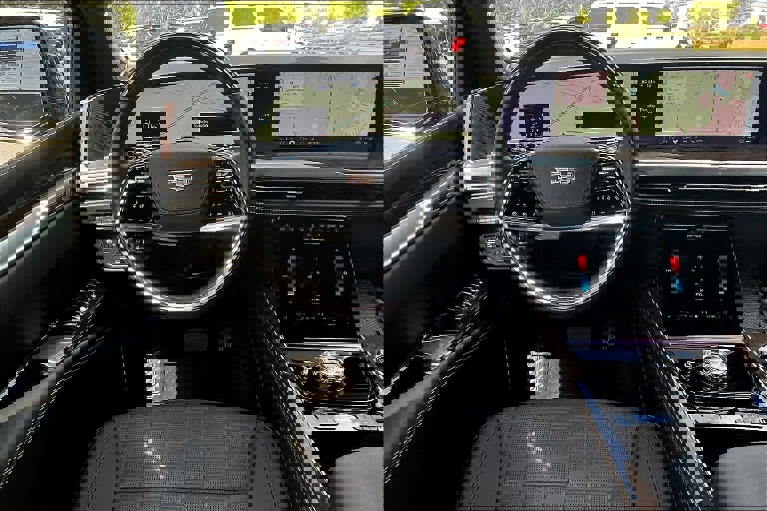 Used 2025 Cadillac Escalade ESV Sport Platinum image 5