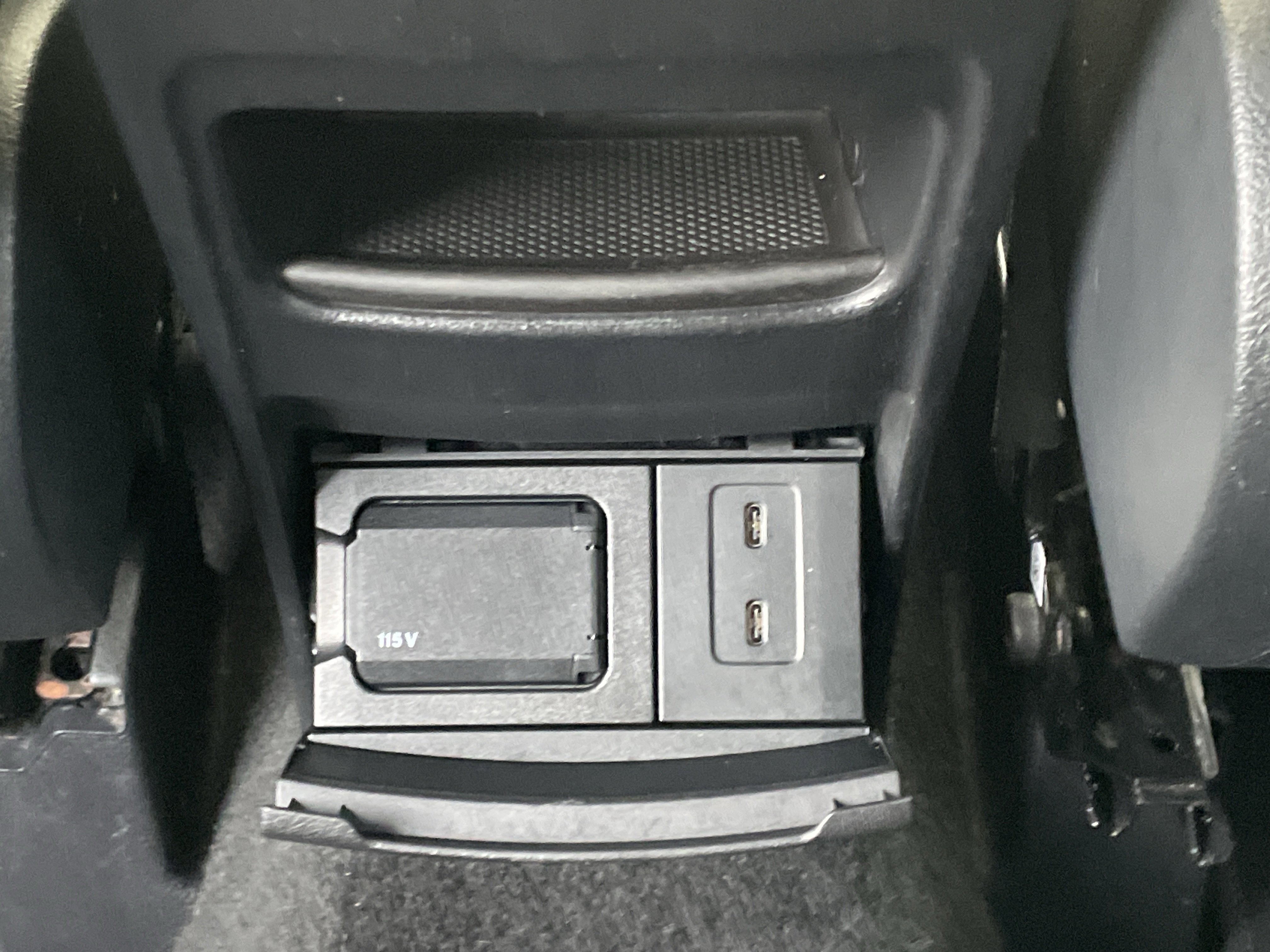 Certified 2023 Mercedes-Benz GLA 250 4MATIC image 38