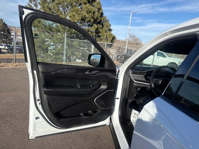 Used 2021 Jeep Grand Cherokee L Laredo image 11