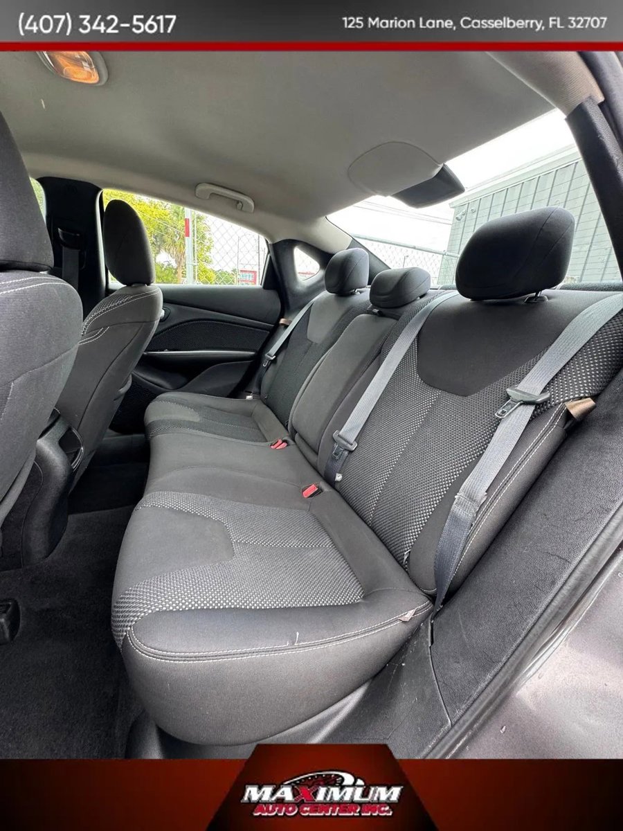 Used 2016 Dodge Dart SXT FWD image 13