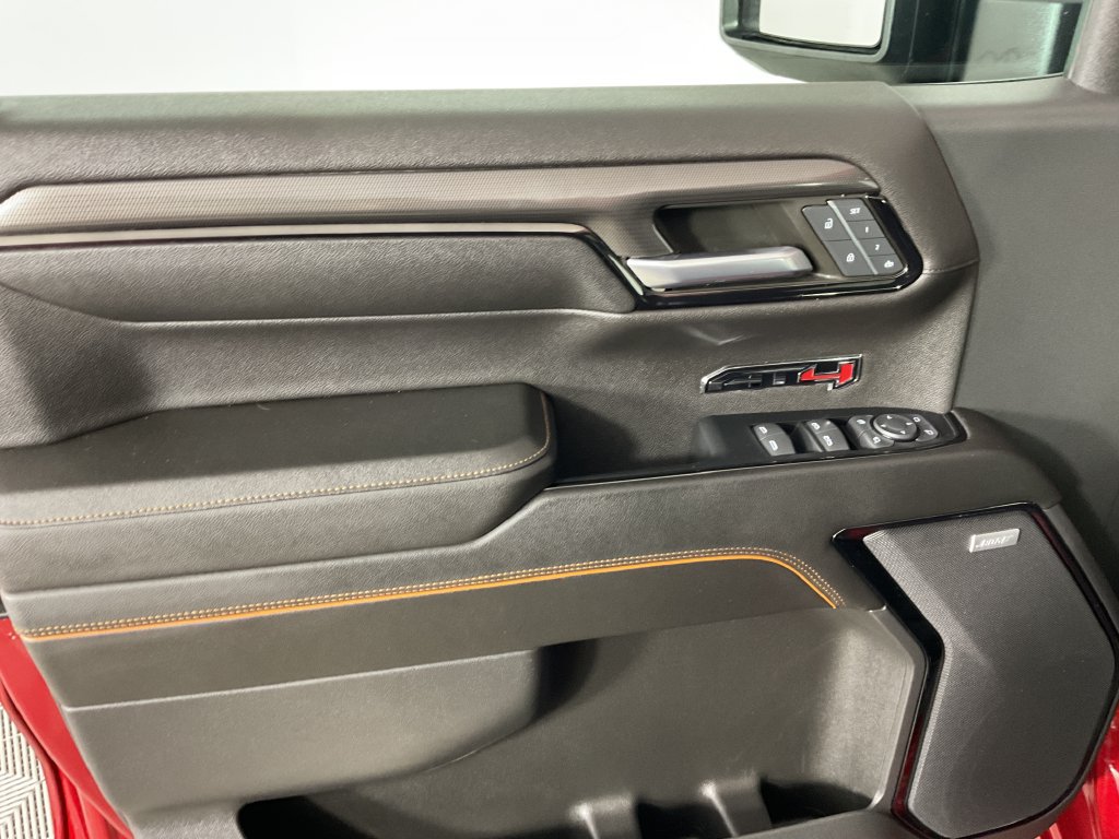 Used 2023 GMC Sierra 1500 AT4 w/ Technology Package AWD/4WD image 14