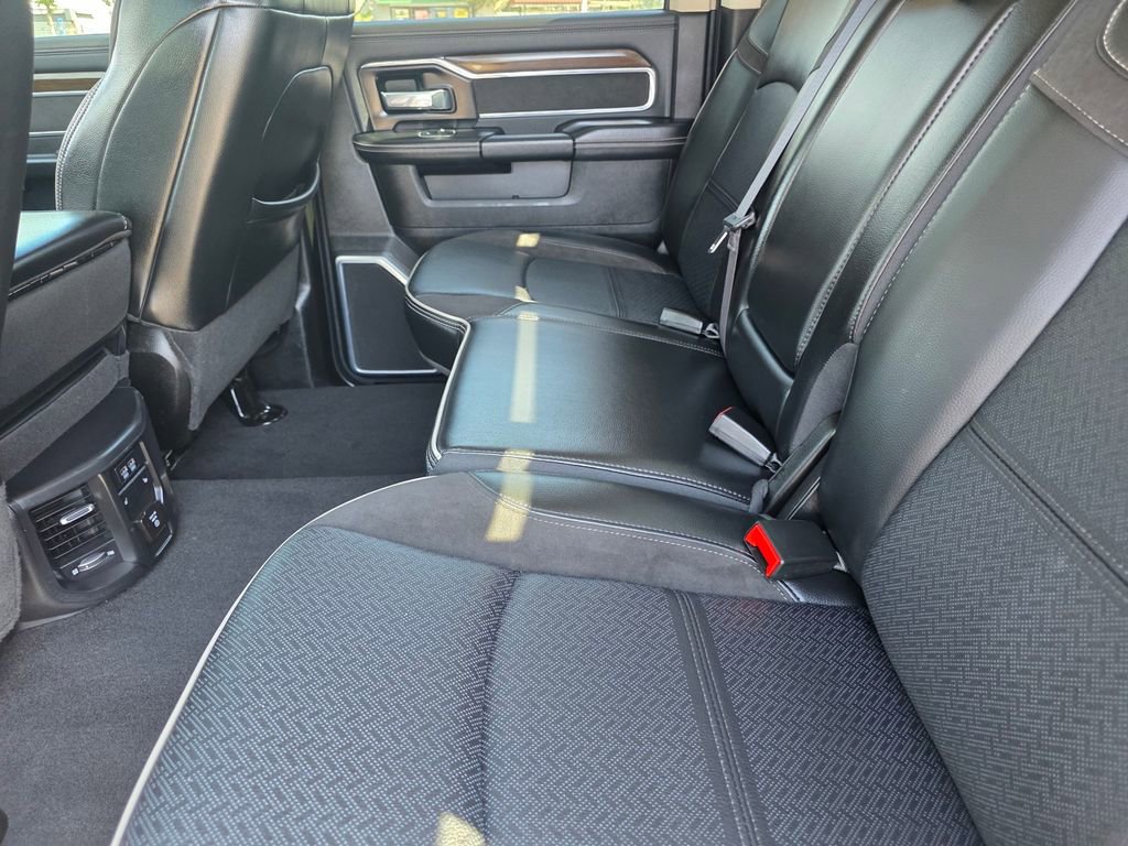 Used 2024 RAM 4500 Laramie image 17